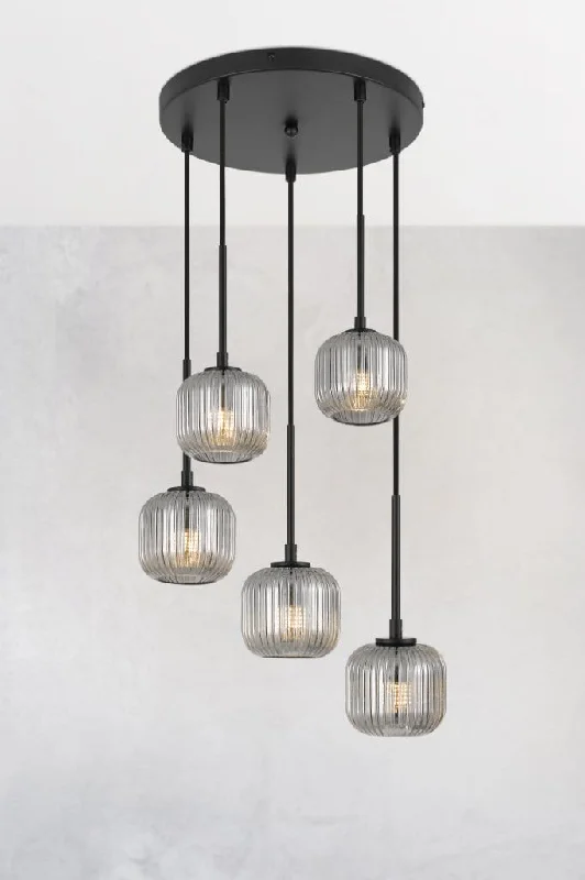 Incandescent Chandeliers for a Warm and Traditional GlowIncandescent Chandeliers for a Warm and Traditional GlowBarston Glass Chandelier
