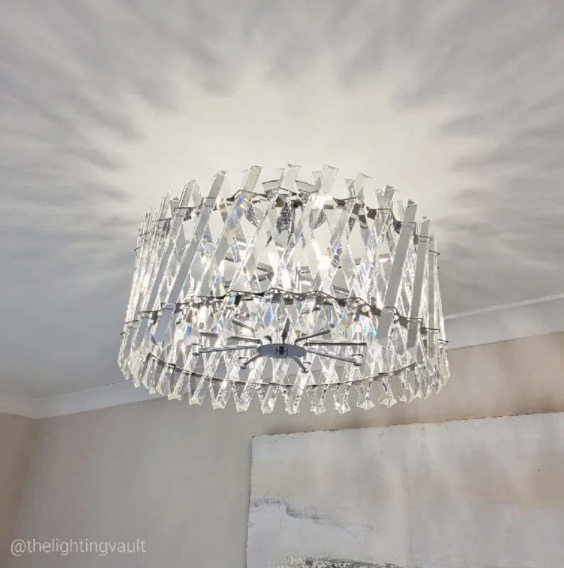 Chandeliers with Adjustable Height for Custom InstallationChandeliers with Adjustable Height for Custom InstallationDevonport Large Chandelier / Flush Clear